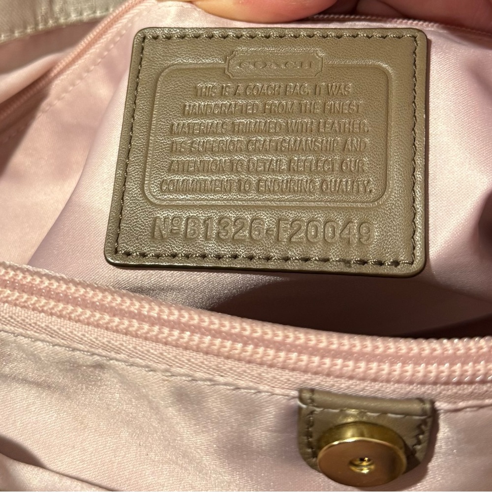 Coach Ashley Handbag B1226-F20049! GUC! - Picture 10 of 11